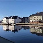 Spacious Southern Norway With Private Garden And Boat *