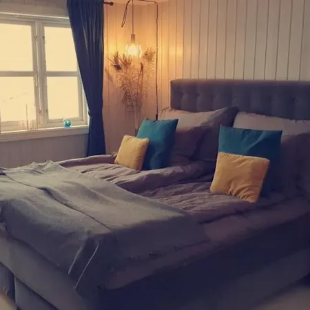 Villa Stor Enebolig Med Flott Hage Og Sommerstue *