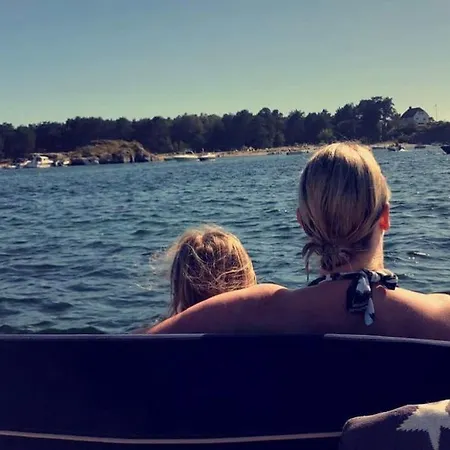 Spacious Southern Norway With Private Garden And Boat * Skarpnes