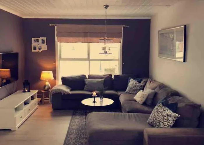 Stor Enebolig Med Flott Hage Og Sommerstue Вилла *